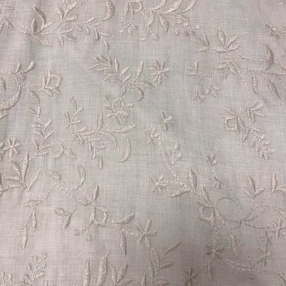 Zara Embroidered Bell Sleeve Blouse NWOT - Picture 4 of 10